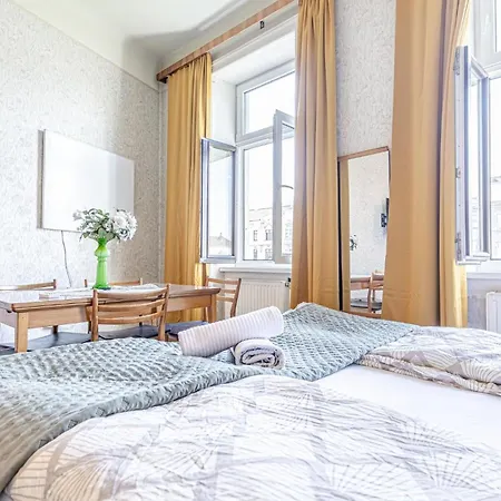 Vintage 1br With Shared Garden - U6 Metro & Danube