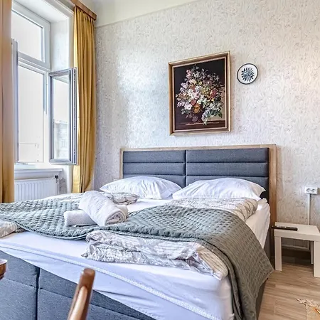 Vintage 1br With Shared Garden - U6 Metro & Danube