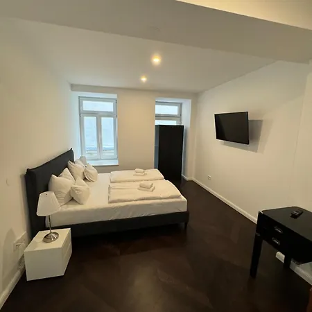 아파트 Luxurious In The Centre Of