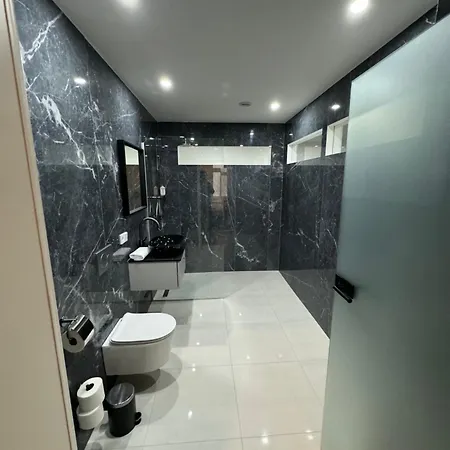Luxurious In The Centre Of