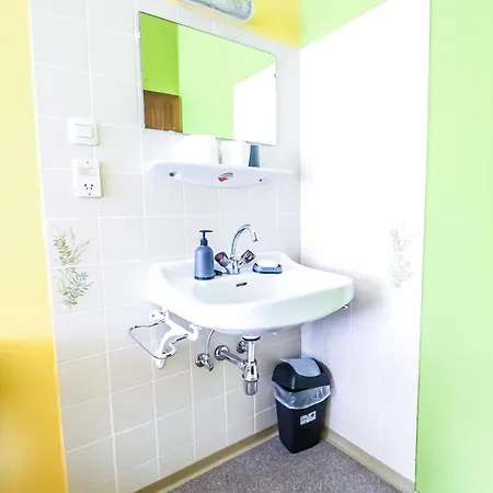 Double In Hutteldorfer Strasse Area Homestay *