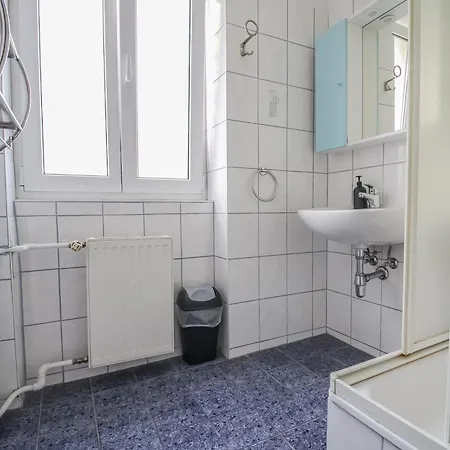 Double In Hutteldorfer Strasse Area Homestay