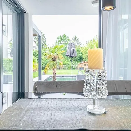 Luxury 6br-4ba With Private Pool & Sauna - Pets Allowed