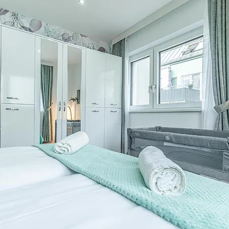 Luxury 6br-4ba With Private Pool & Sauna - Pets Allowed Wenen
