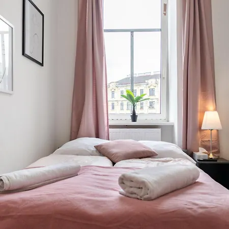 Massive 6br Shared At Millenium For Big Groups Apartment Vienna