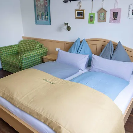 Haus Sanz Guest house 3*