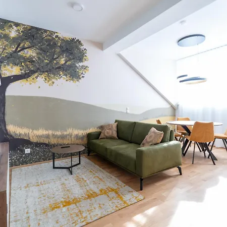 Apartment Luxurious 70 M2 With Balcony & Air Conditioning Vienna