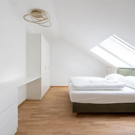 Luxurious 70 M2 With Balcony & Air Conditioning Apartment