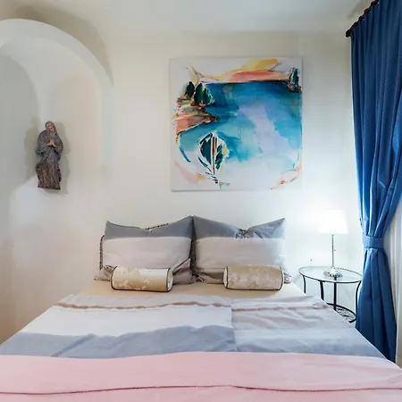 Apartment Sonnenfelsgasse Vienna