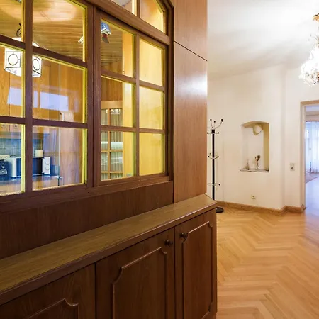 Sonnenfelsgasse Apartment Vienna