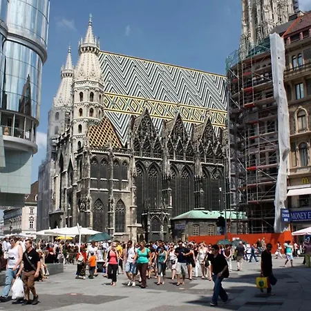Sonnenfelsgasse * Vienna