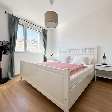 Apartment Sunny Side Up *