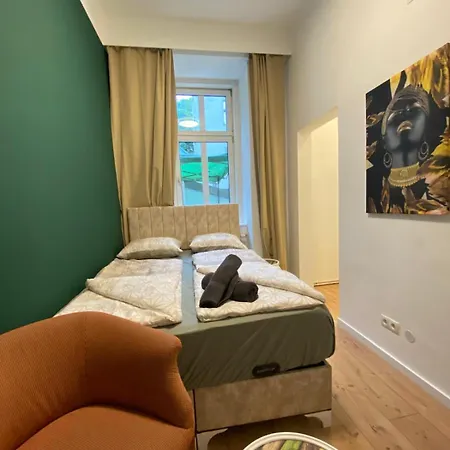 8 Fully Equipped Shared W Terrace Margareten *