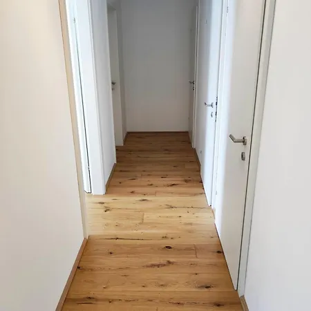 Apartment Roksox-home Gegenueber Des International Center Und Kaiserwasser *