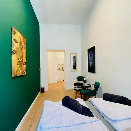 8 Fully Equipped Shared W Terrace Margareten *
