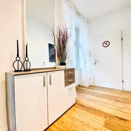 Elegant 2br With Balcony Near Millennium
