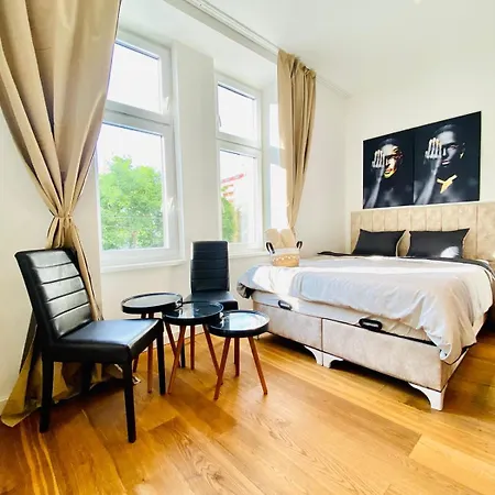 Elegant 2br With Balcony Near Millennium