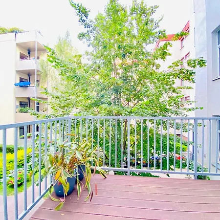 Apartment Elegant 2br With Balcony Near Millennium *