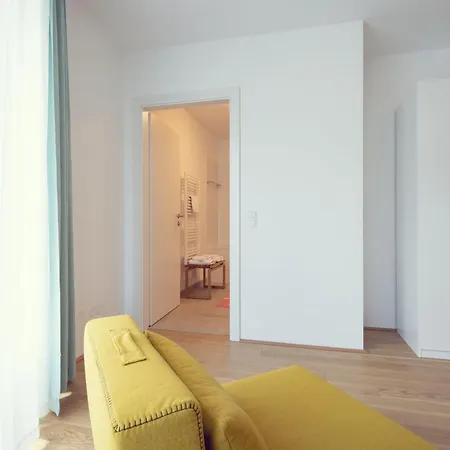 Apartment Meverling Lemon 4