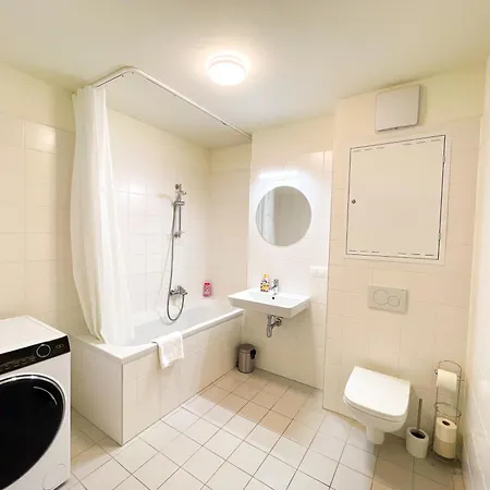 Contactless Self-check-in - 1br Apartment, Near Airport,15 Min To Center Vienna