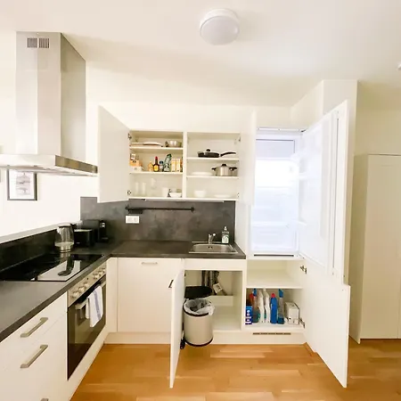 Contactless Self-check-in - 1br Apartment, Near Airport,15 Min To Center Apartment