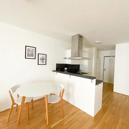 Contactless Self-check-in - 1br Apartment, Near Airport,15 Min To Center
