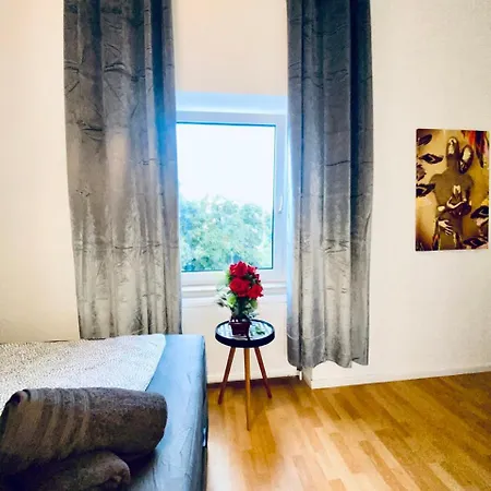 Cozy In The 23rd District Of Fr5 Homestay *