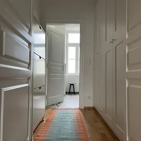 Schoene Altbauwohnung