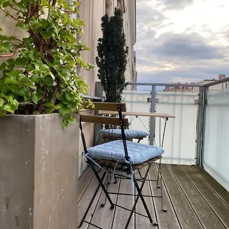 Schoene Altbauwohnung * Vienna