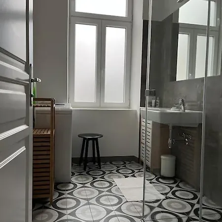 Schoene Altbauwohnung Apartment