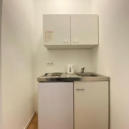 8 Fully Equipped W Terrace Margareten *
