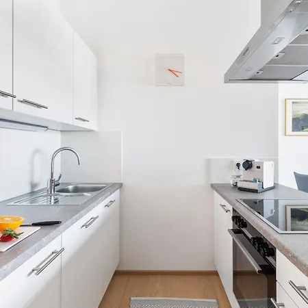 Sky9 District 3 Apartment Wien