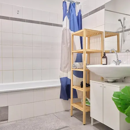 Chic - Near U3 Metro Apartment *