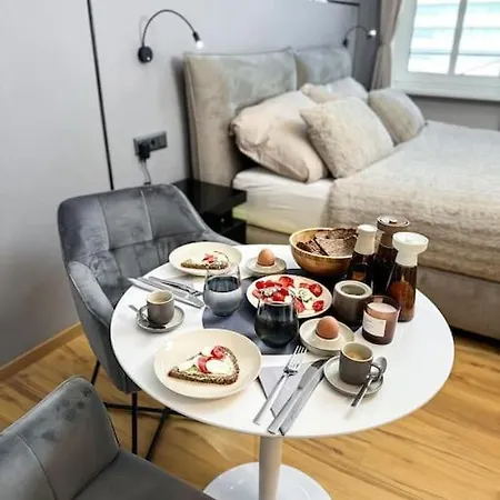 Apartment Direkt Bei Schoenbrunn! *