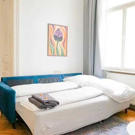 Charmante Altbauwohnung 72qm * Vienna