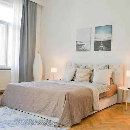 Charmante Altbauwohnung 72qm Apartment