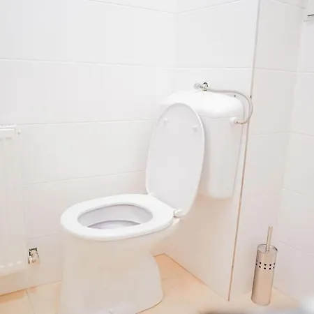 Apartment Ruhige Naehe U Bahn Free Parking