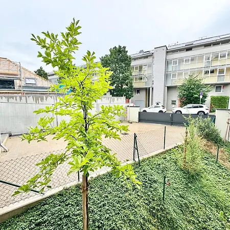 Mit Balkon Und Parkplatz Apartmán *