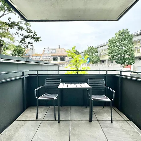 Apartmán Mit Balkon Und Parkplatz *