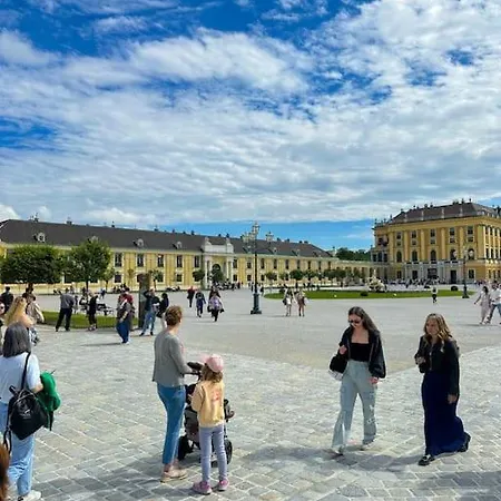 Direkt Bei Schoenbrunn! Apartment *
