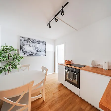 Hostel Lofts *