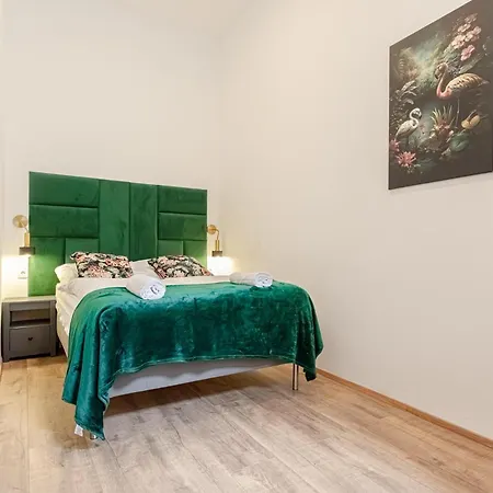 Apartment 18 Min To Center Via U3 - Lovely 1br Ground Floor Gem