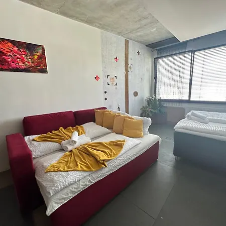 Am Schwedenplatz Apartment *