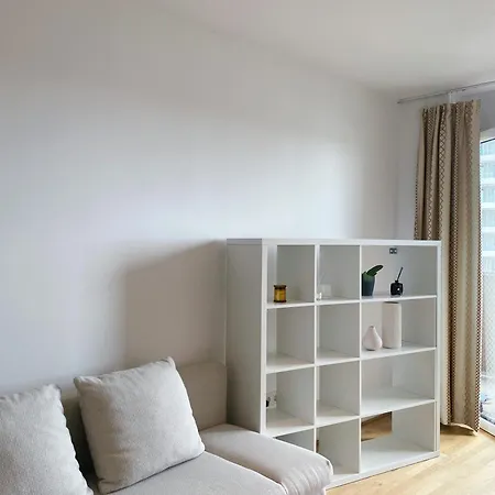 Central Comfort Cozy One-bedroom With City Views Apartment *