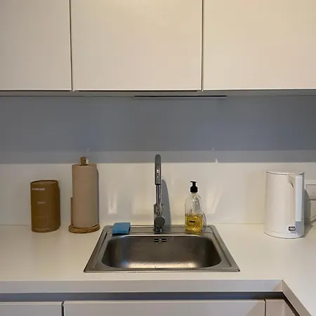 Apartment Central Comfort Cozy One-bedroom With City Views *