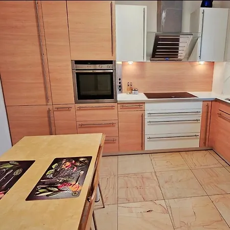 With Pool - Big Garden - Barbecue - Free Parking Villa *