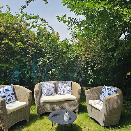 With Pool - Big Garden - Barbecue - Free Parking Villa