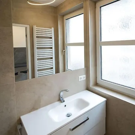 One Bedroom Apartment *
