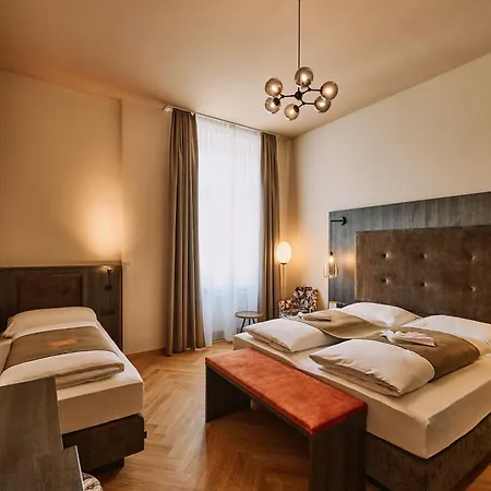 Residenz - Self Check-in 4*