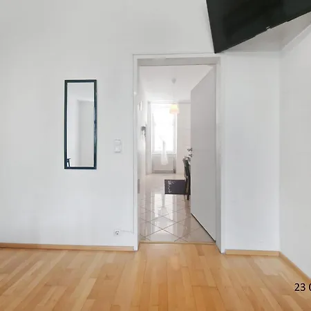 Apartment Three-bedroom Delight, King-size Beds Vienna
